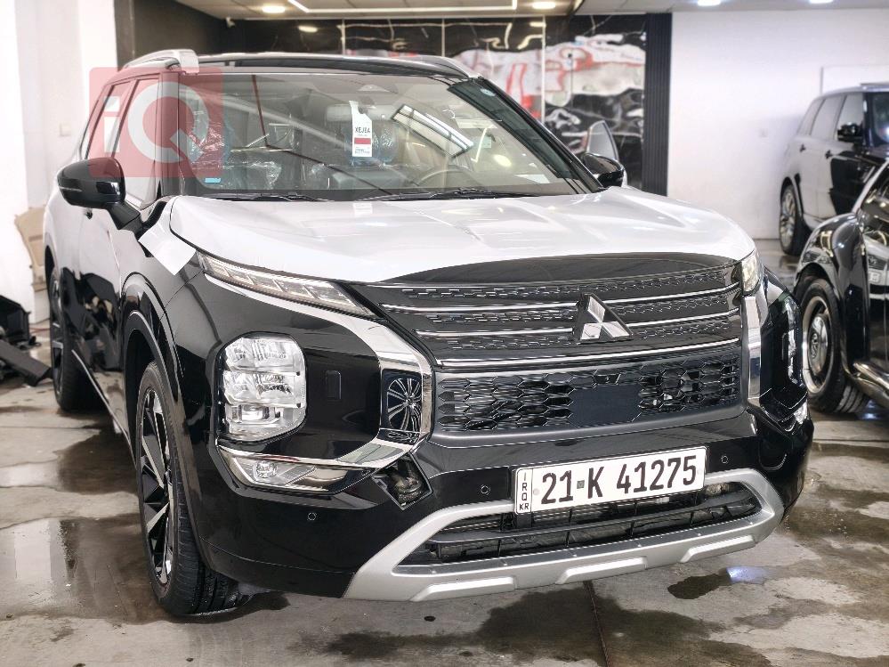 ميتسوبيشي اوتلاندر